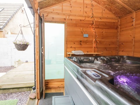 Fridge, dishwasher, electric kettle, toaster