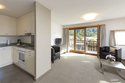 Deluxe Room | Private kitchen