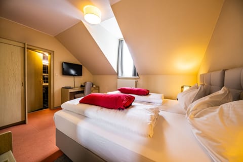 Economy Double Room | Hypo-allergenic bedding, in-room safe, desk, free WiFi