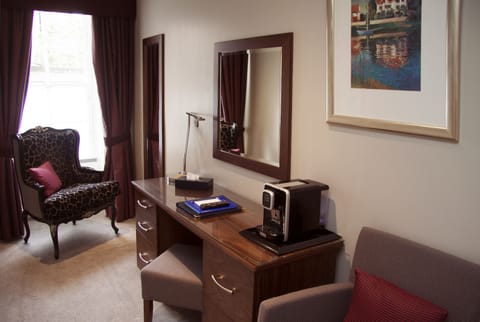 Executive Double/Twin, lower ground floor | In-room safe, individually decorated, individually furnished, desk