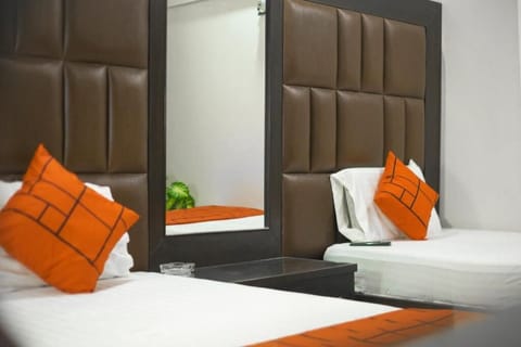 Deluxe Twin Room | Desk, free WiFi, bed sheets