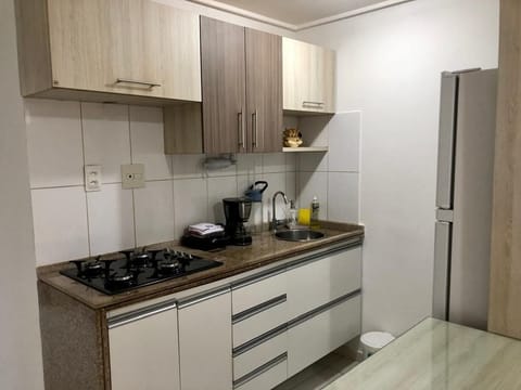 Executive Apartment | Private kitchen | Mini-fridge, microwave, blender