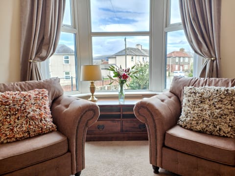 Cottage | Living area