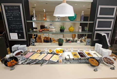 Daily buffet breakfast (EUR 12.9 per person)