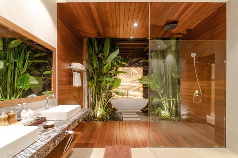 VILLA KAMU | Bathroom | Free toiletries, hair dryer, bathrobes, slippers