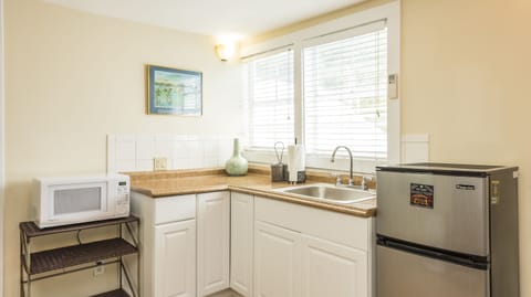 Suite, 2 Queen Beds | Private kitchenette | Fridge