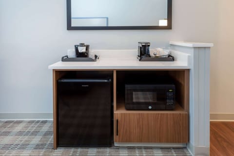 Room, 2 Queen Beds, Accessible, Non Smoking (Hearing, Bathtub w/Grab Bars) | Desk, laptop workspace, soundproofing, iron/ironing board