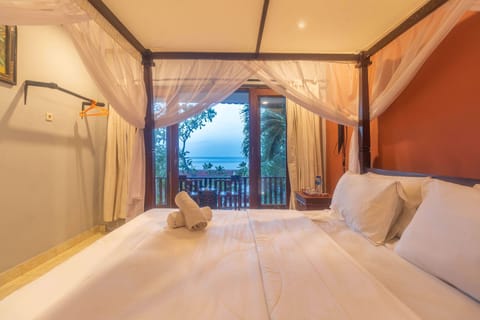 Deluxe Double or Twin Room, Sea View | Minibar, free WiFi, bed sheets