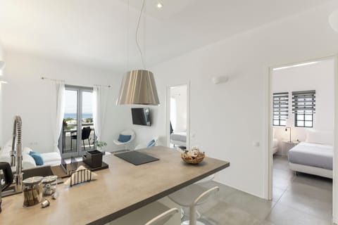 Deluxe Apartment | Private kitchen | Mini-fridge, stovetop, espresso maker, coffee/tea maker