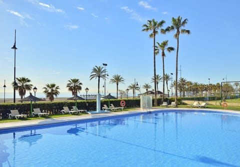 Indoor pool, 4 outdoor pools, sun loungers