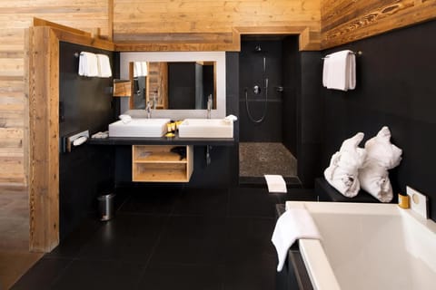 Chalet Suite | Bathroom | Separate tub and shower, jetted tub, designer toiletries, hair dryer