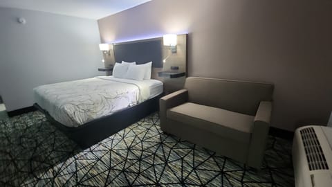 Room, 1 King Bed with Sofa bed, Non Smoking | Desk, blackout drapes, iron/ironing board, free WiFi