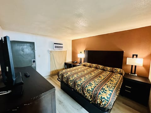 Standard Room | Free WiFi, bed sheets