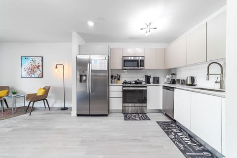 Superior Loft | Private kitchen | Full-size fridge, microwave, oven, stovetop