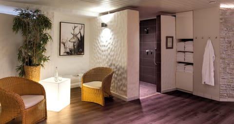 Sauna, body treatments, hot stone massages, body scrubs, facials