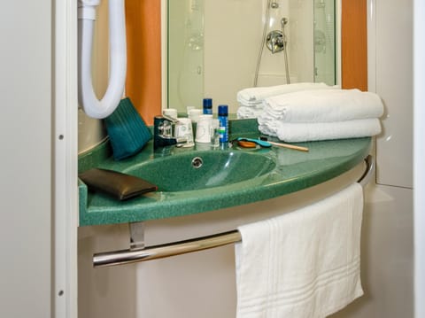 In-room safe, desk, blackout drapes, soundproofing