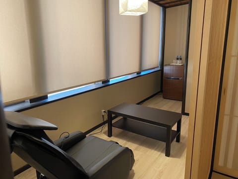 Japanese-Style Quadruple Room, Non-Smoking | Desk, free WiFi, bed sheets