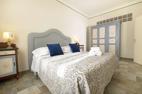 Apartment, 1 Bedroom | Premium bedding, in-room safe, desk, free WiFi