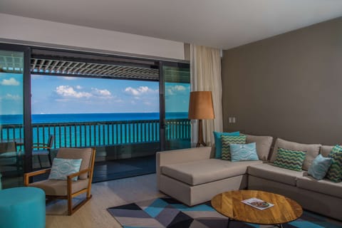 Executive Suite King  and Club Access | Beach/ocean view