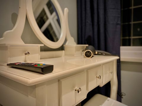 House | Business center