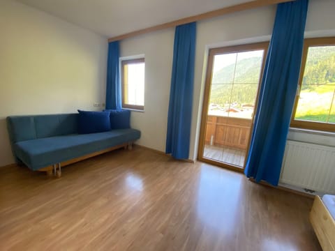 Apartment | 2 bedrooms, individually furnished, bed sheets