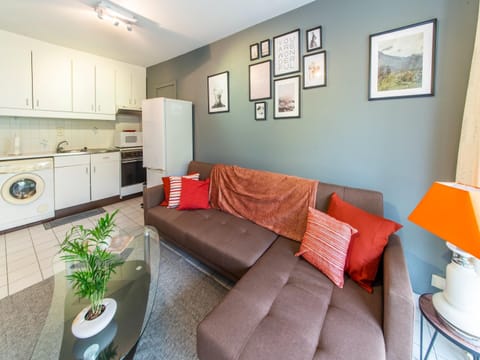 Apartment | Living room