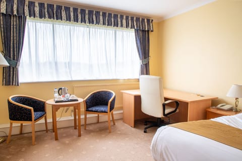 Superior Room | Laptop workspace, iron/ironing board, free WiFi, bed sheets