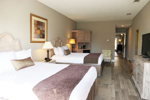 Standard Double or Twin Room | Egyptian cotton sheets, premium bedding, pillowtop beds, minibar