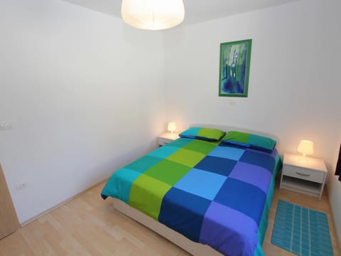 Apartment | 1 bedroom, bed sheets