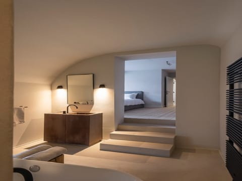 House | Bathroom
