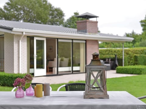 Bungalow | Property amenity