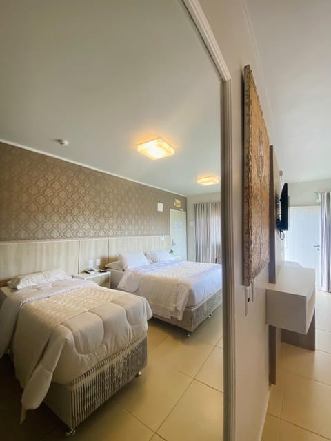 Premier Room | Minibar, free cribs/infant beds, free WiFi, bed sheets