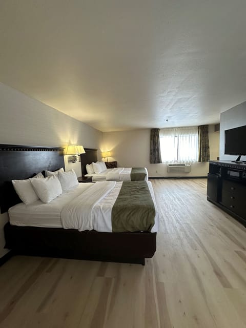 Deluxe Room, 2 Queen Beds, Non Smoking | Desk, free WiFi, bed sheets