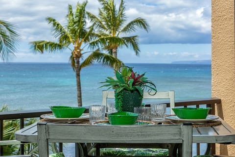 Condo, 2 Bedrooms | Outdoor dining