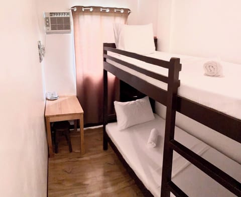 Shared Dormitory | Iron/ironing board, bed sheets