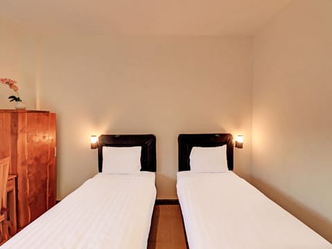 Deluxe Twin Room | Free WiFi, bed sheets