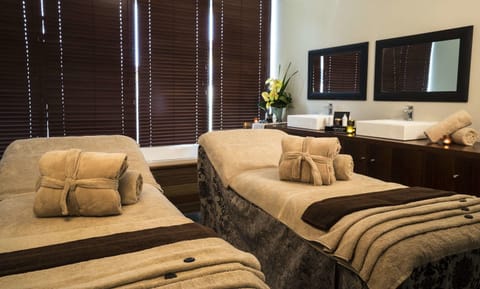 Body treatments, facials, 2 treatment rooms