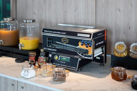 Daily buffet breakfast (EUR 17 per person)