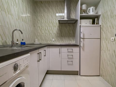 Apartment, 2 Bedrooms, Terrace | Private kitchen | Full-size fridge, microwave, stovetop, coffee/tea maker