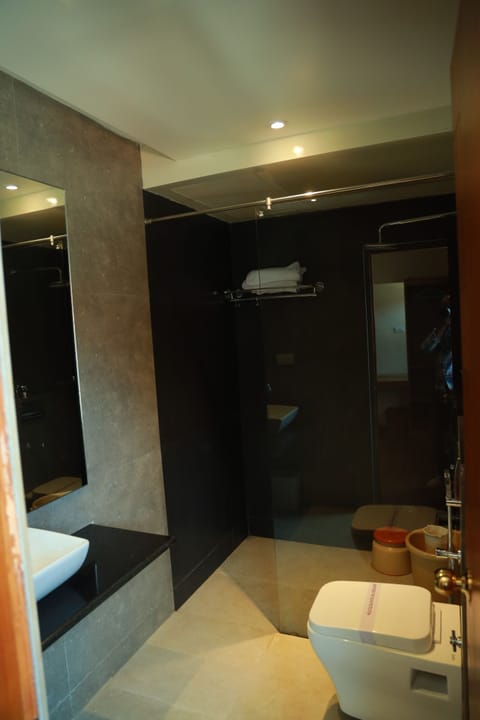 Superior Room | Bathroom