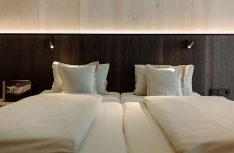 Elite Double Room | Individually decorated, individually furnished, desk, free WiFi