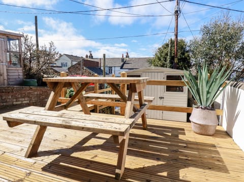 Cottage | Property grounds