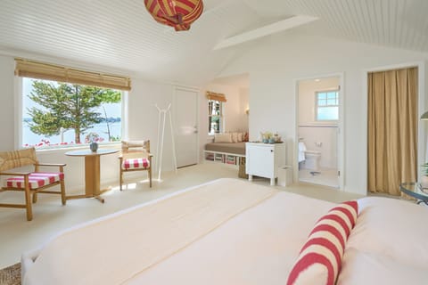 Waterfront Beach Shack Studio | Premium bedding, down comforters, pillowtop beds, minibar