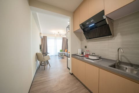 Standard Room | Private kitchen | Mini-fridge, electric kettle, paper towels