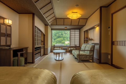 Twin Room 36sq, Non Smoking, Road side, with Hot Spring Bath | In-room safe, free WiFi, bed sheets