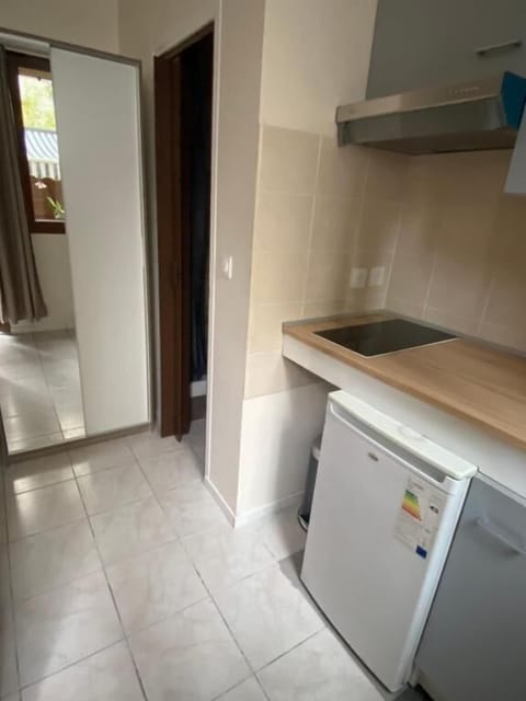 Double Room with Kitchenette | Private kitchen | Electric kettle