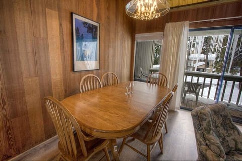 Condo, 3 Bedrooms | Dining