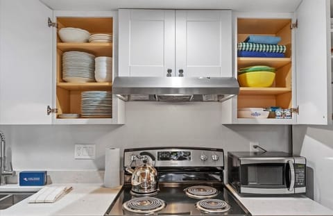 Condo, 3 Bedrooms | Private kitchen | Fridge, coffee/tea maker, toaster