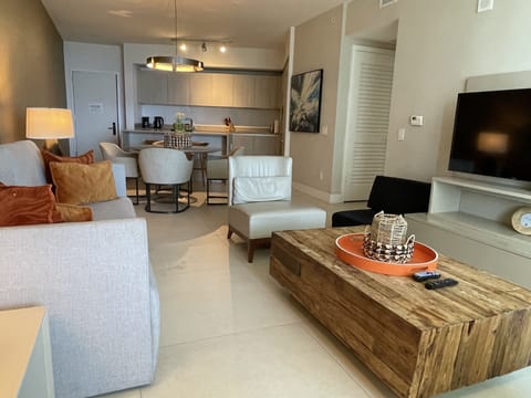 Design Apartment | Living area | 40-inch Smart TV with cable channels, TV