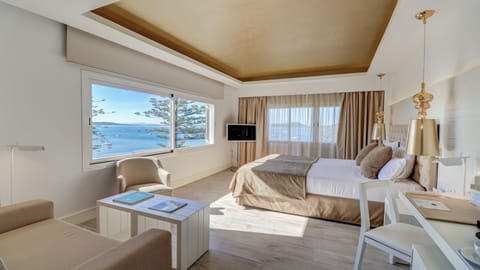 Superior Double Room, Sea View | Beach/ocean view